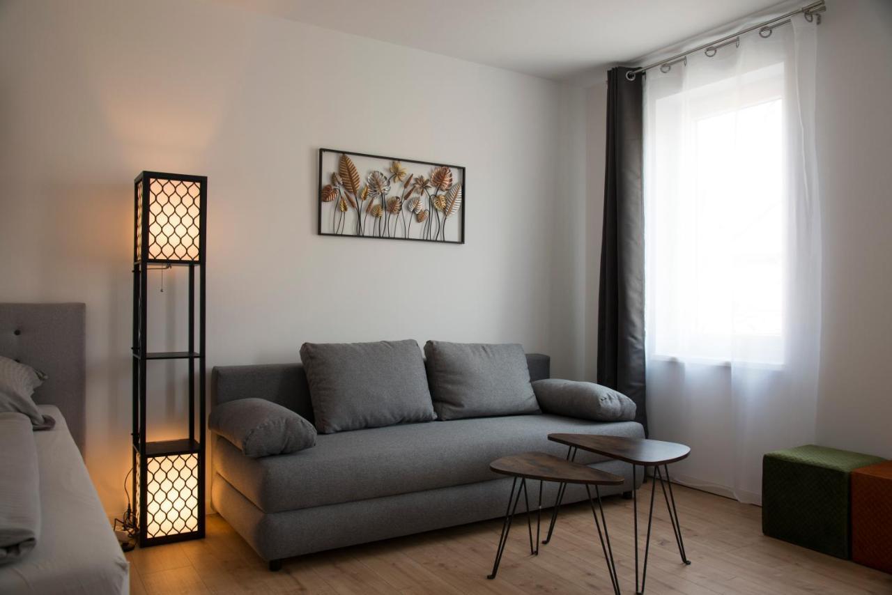Schoene Grosse Ferienwohnung 79M2 Und 2 Baeder, Zentrumnah, 2Og Erfurt Exteriér fotografie