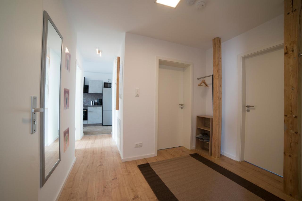 Schoene Grosse Ferienwohnung 79M2 Und 2 Baeder, Zentrumnah, 2Og Erfurt Exteriér fotografie