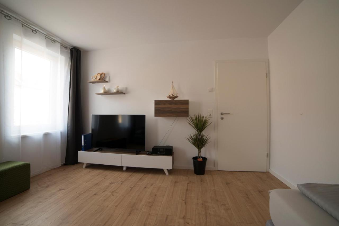 Schoene Grosse Ferienwohnung 79M2 Und 2 Baeder, Zentrumnah, 2Og Erfurt Exteriér fotografie